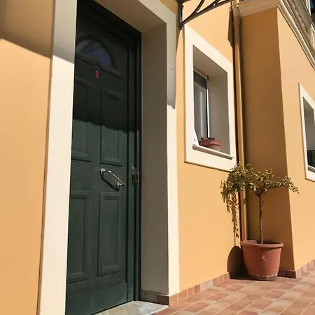 L'eremo Luxury Lägenhet *