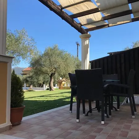 L'eremo Luxury Apartamento *